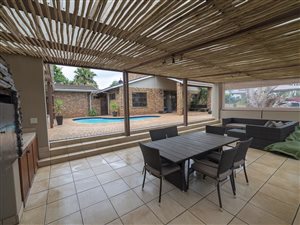 3 Bed House in Woodside