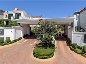 495 m² Land available in Hyde Park