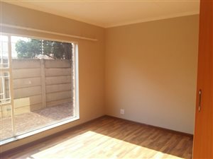 1 Bed Apartment in Sunward Park
