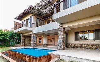4 Bedroom House in Hilltop Estate
