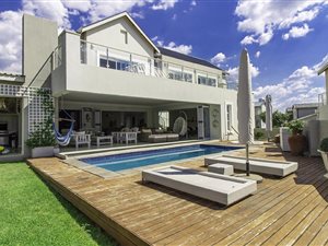 4 Bed House in Waterfall City
