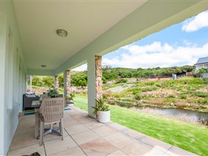 3 Bed House in Stilbaai