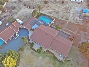 2 ha Farm in Rayton