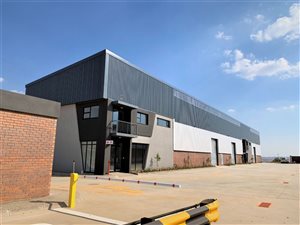 1009 m² Industrial space in Kosmosdal