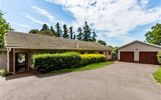 4 Bedroom House in Gillitts
