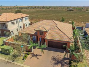 3 Bedroom House in Monavoni