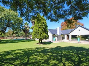 4 Bed House in Libradene