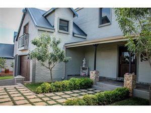 4 Bed House in Boschkop