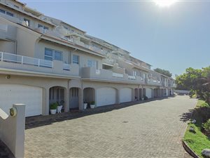 3 Bed Apartment in Westbrook