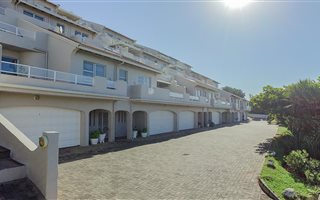 3 Bedroom Apartment in Westbrook