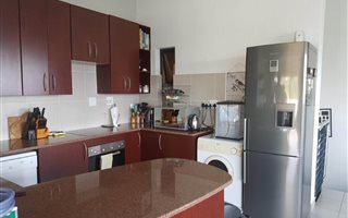 2 Bedroom Apartment in Jackal Creek Golf Estate
