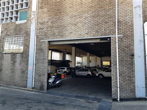 3666 m² Industrial space in Robertsham