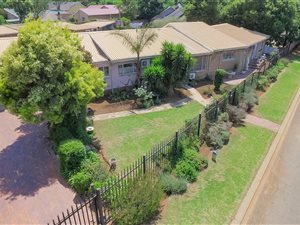 6 Bedroom House in Kibler Park