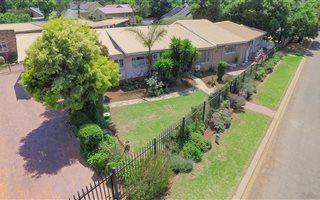 6 Bedroom House in Kibler Park