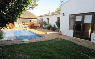 4 Bedroom House in Edgemead