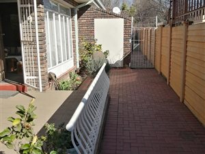 2 Bed Apartment in Vanderbijlpark CE2