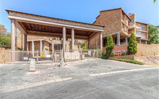 3 Bedroom Apartment in Robin Hills