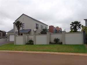 3 Bed House in Midstream Hill