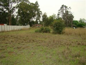 998 m² Land available in Himeville