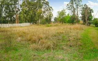 998 m² Land available in Himeville