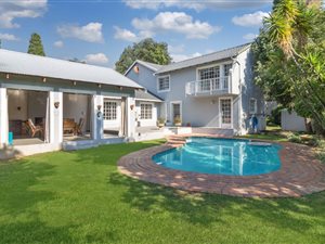 4 Bed House in Sundowner