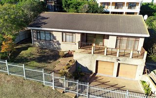 3 Bedroom House in Fraaiuitsig