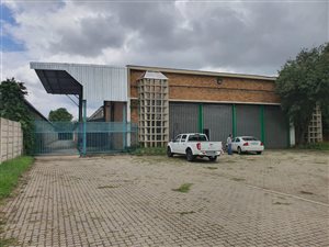 1500 m² Industrial space in Tulisa Park