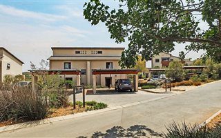 3 Bedroom Apartment in Jackal Creek (Northriding)