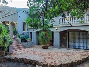 780 m² Farm in Melodie