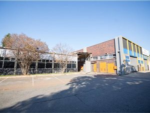11183 m² Industrial space in Tulisa Park