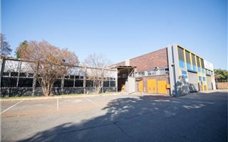 11183 m² Industrial space in Tulisa Park
