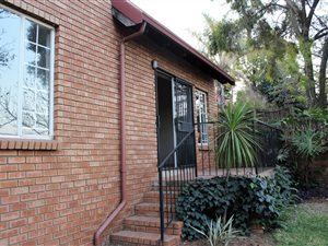 3 Bed Townhouse in Waterkloof Park