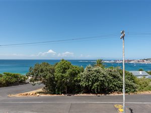 2 Bed Apartment in Simons Town
