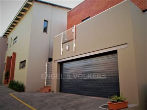 4 Bed Duplex in Menlo Park