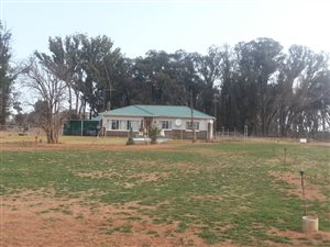 1085 ha Farm in Hofmeyr
