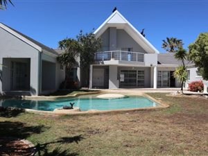4 Bed House in Sunset Beach