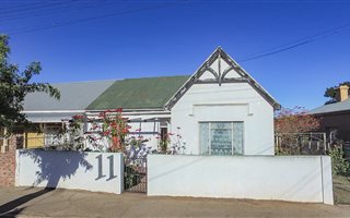 3 Bedroom House in Uitenhage Central