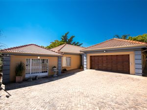 5 Bed House in Wapadrand