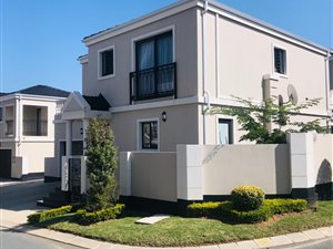 3 Bed House in Maroeladal