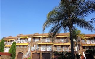 2 Bedroom Duplex in Waterkloof