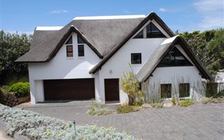 4 Bedroom House in St Francis Bay Canals
