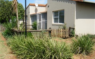 2 Bedroom Simplex in Elspark