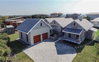 4 Bedroom House in Whale Rock