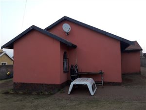 3 Bed House in Zakariyya Park