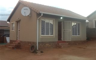 2 Bedroom House in Cosmo City
