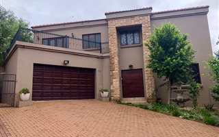 4 Bedroom Cluster in Featherbrooke Estate