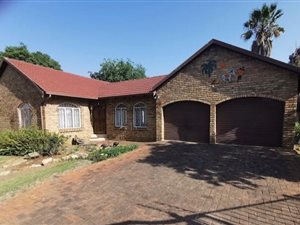 3 Bed House in Sunward Park
