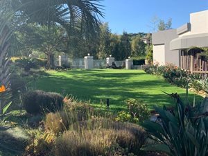 5 Bed House in Mooikloof Equestrian Estate