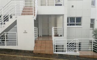 2 Bedroom Apartment in Higgovale