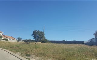 1193 m² Land available in Thornhill